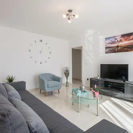 Apartamento Family Ingrid Pula